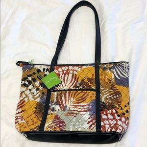 BRAND NEW Vera Bradley purse w/matching coin purse